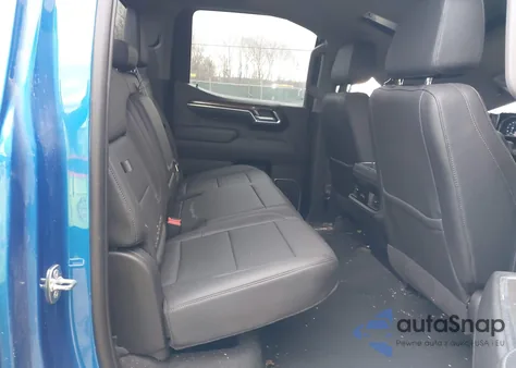 2024 Chevrolet Silverado 1500 4Wd Short Bed Lt Trail Boss z USA, uszkodzony, nr VIN 3GCUDFED3RG120422